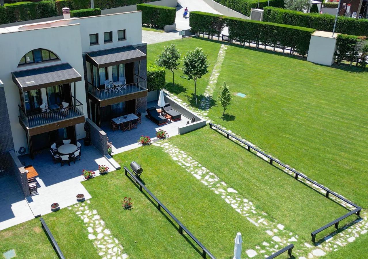 Heaven Luxury Villa Nea Roda Exterior photo